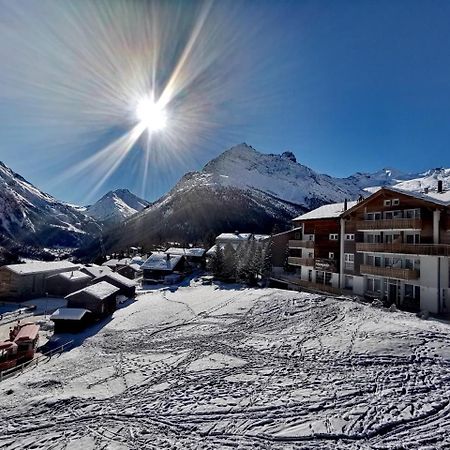 Hotel Alpenperle ซาสฟี ภายนอก รูปภาพ