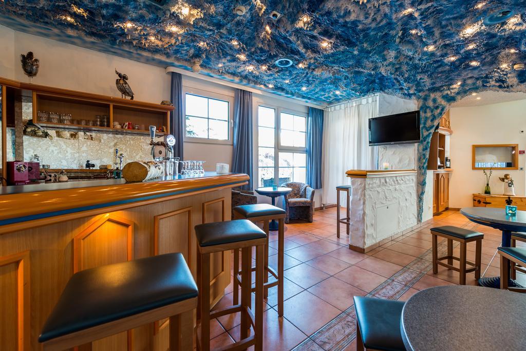 Hotel Alpenperle ซาสฟี ภายนอก รูปภาพ