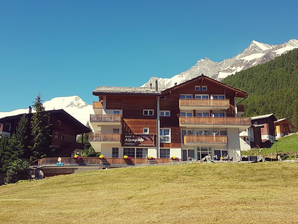 Hotel Alpenperle ซาสฟี ภายนอก รูปภาพ