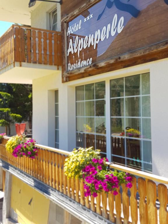 Hotel Alpenperle ซาสฟี ภายนอก รูปภาพ