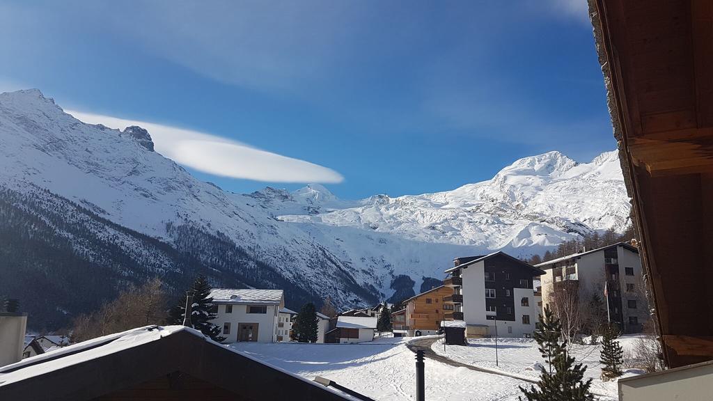 Hotel Alpenperle ซาสฟี ภายนอก รูปภาพ