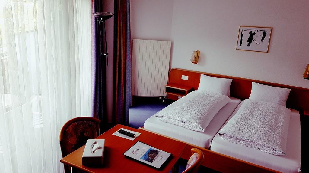Hotel Alpenperle ซาสฟี ภายนอก รูปภาพ