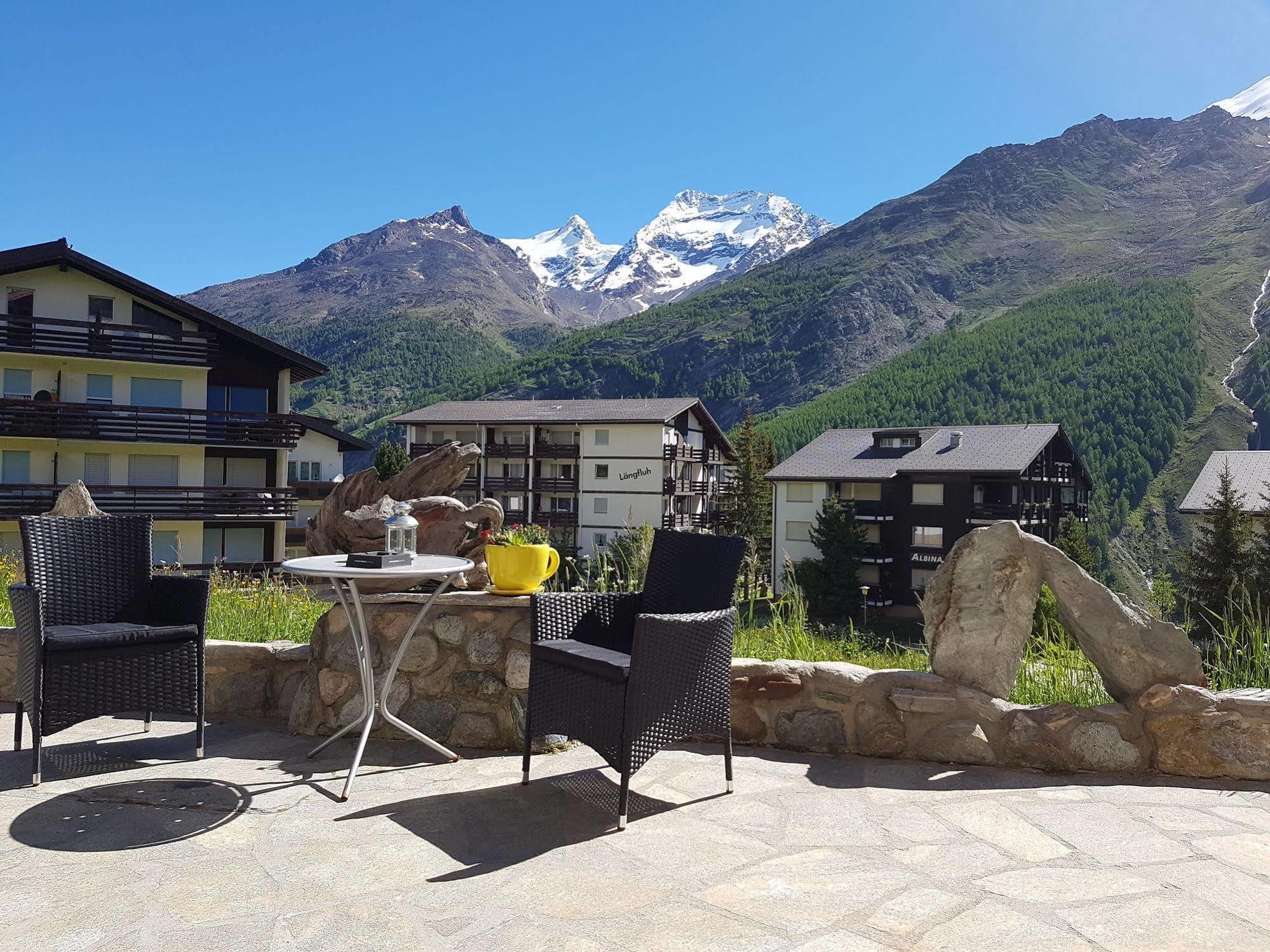 Hotel Alpenperle ซาสฟี ภายนอก รูปภาพ